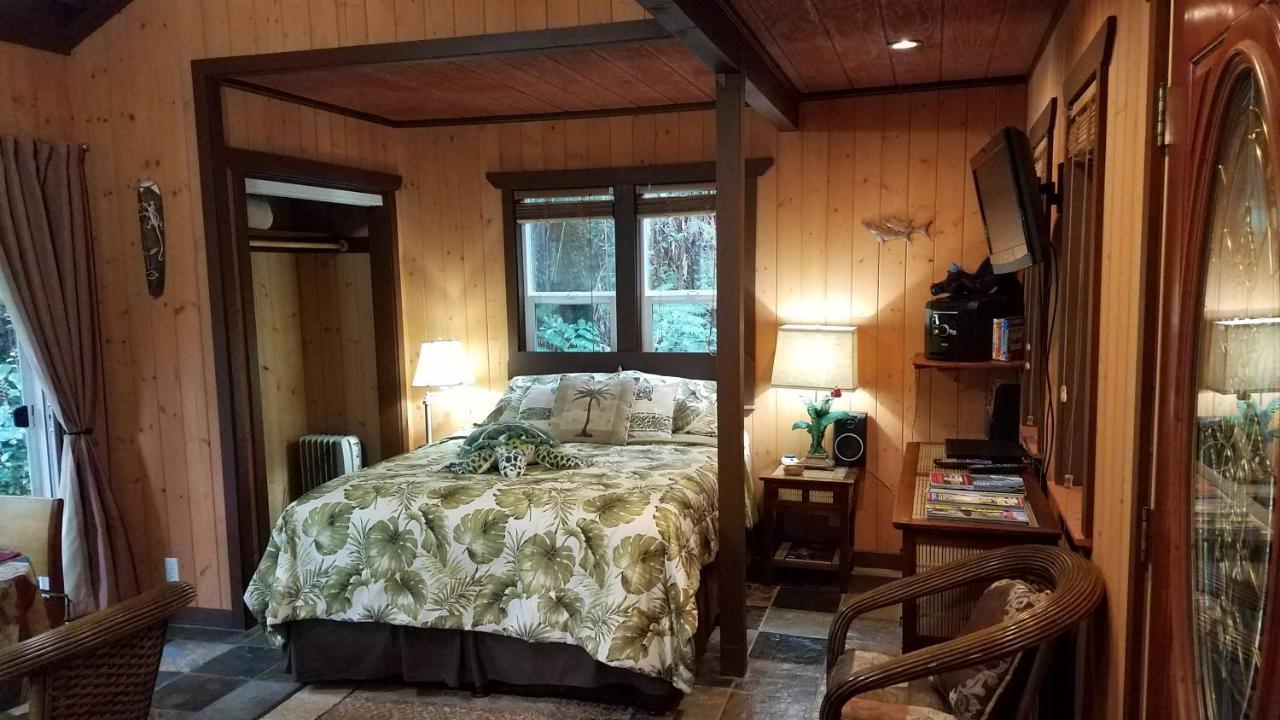 Alii Kane Cottages With Loft Volcano Exterior photo