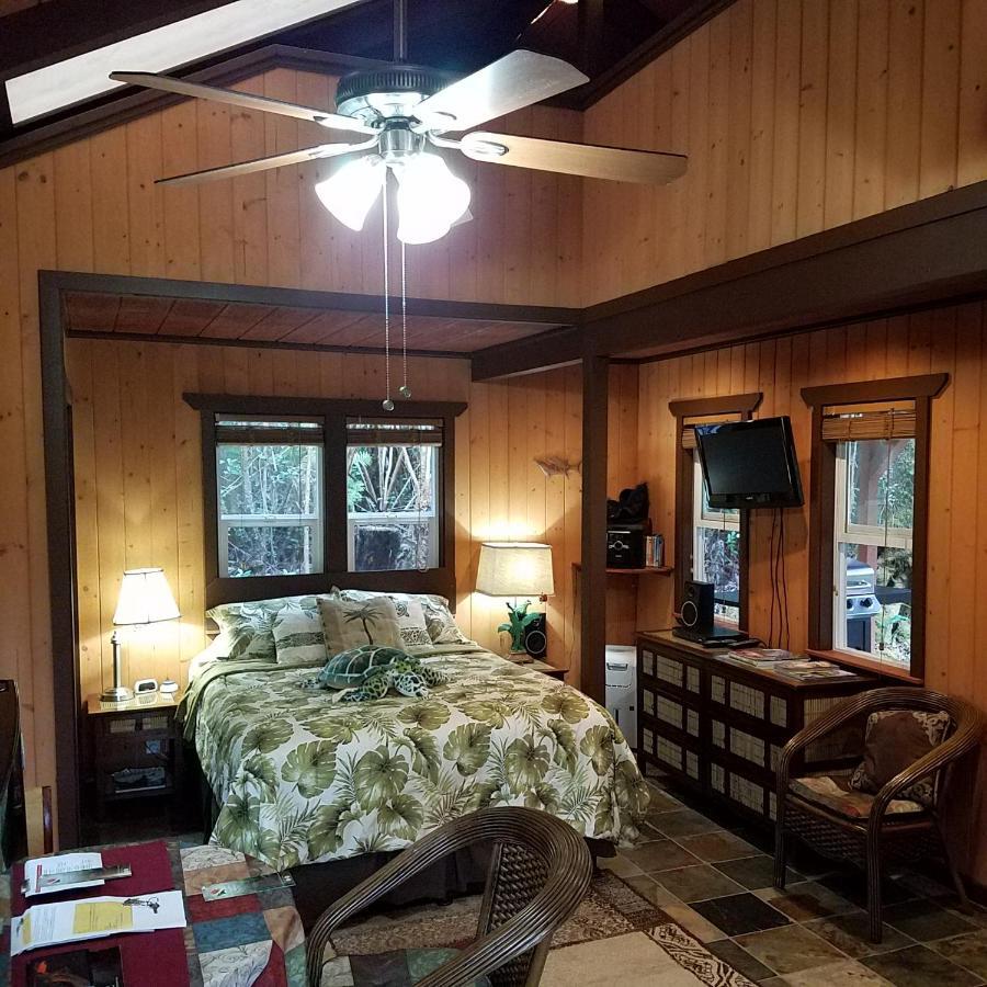 Alii Kane Cottages With Loft Volcano Exterior photo
